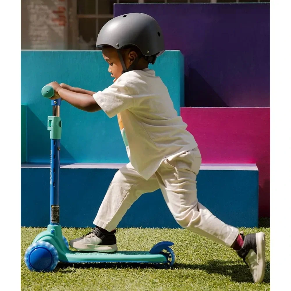 NIB JETSON GEM LEARN & GROW‎ KICK SCOOTER - BLUE/GREEN- ADJUSTABLE & LIGHTS UP